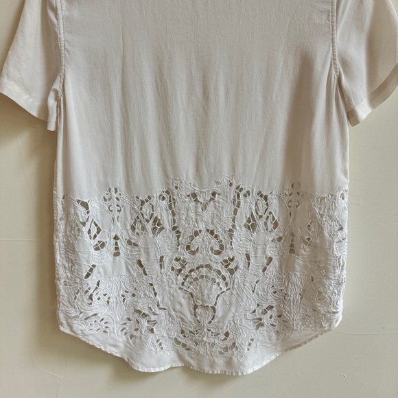 Equipment Ivory Short Sleeve Round Neck Lace Cut Out Womens Size S Silk Blouse - Picture 8 of 16
